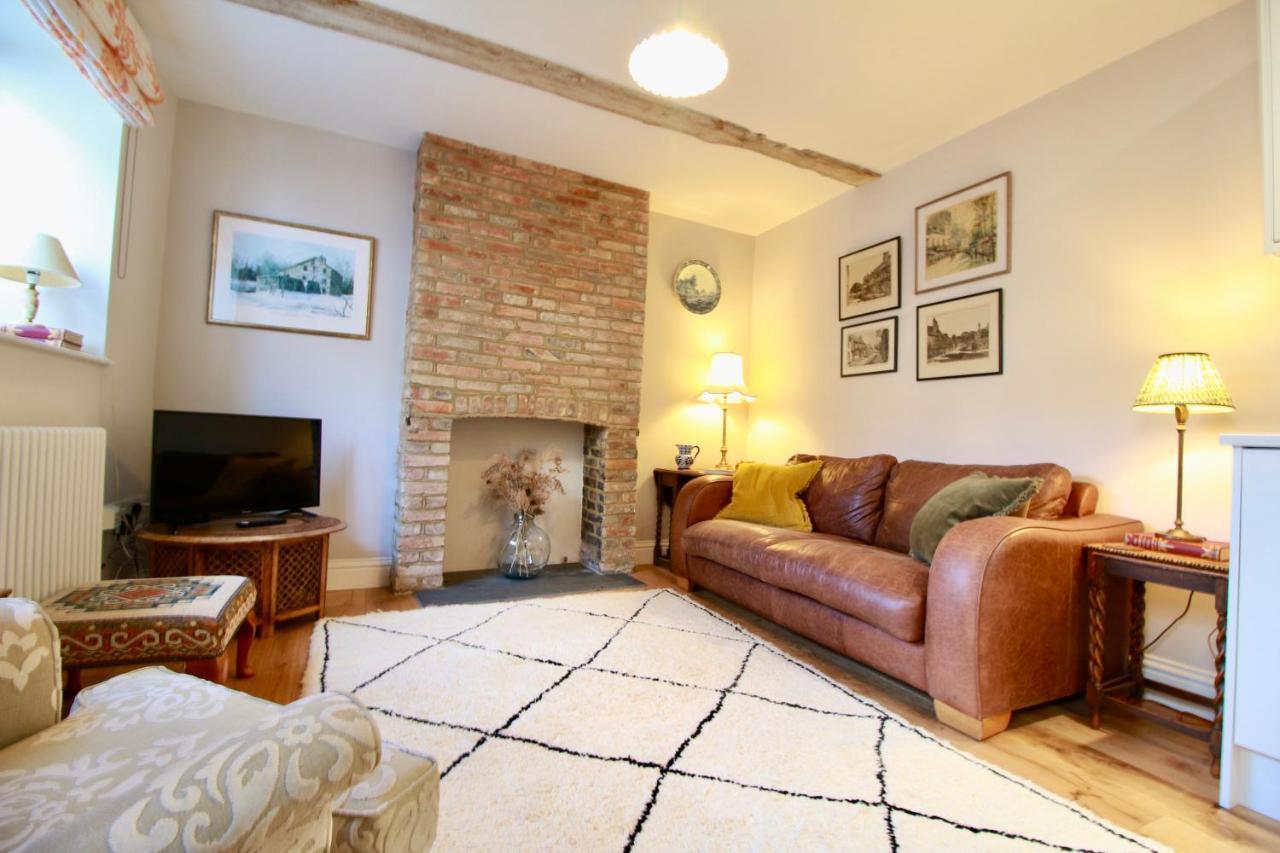 14Th Century Rose Cottage, Centre Of Alfriston By Air Premier מראה חיצוני תמונה